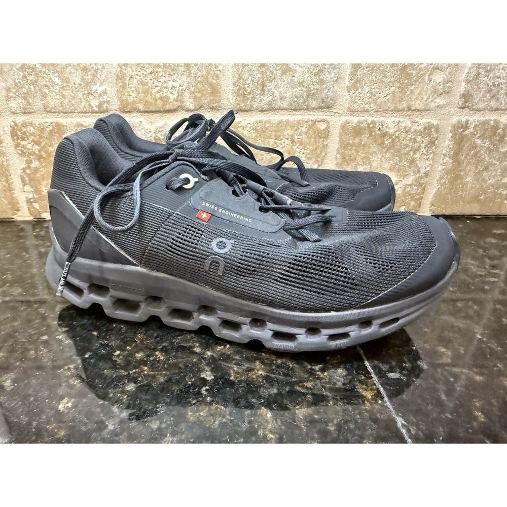 On‎ Running Cloudstratus Black Cloud Sneakers Shoes Women's Size 7